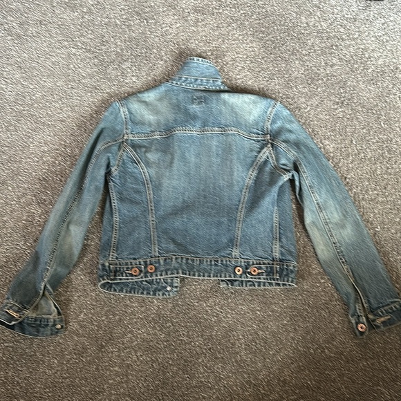 GAP size small denim jacket - Picture 3 of 3
